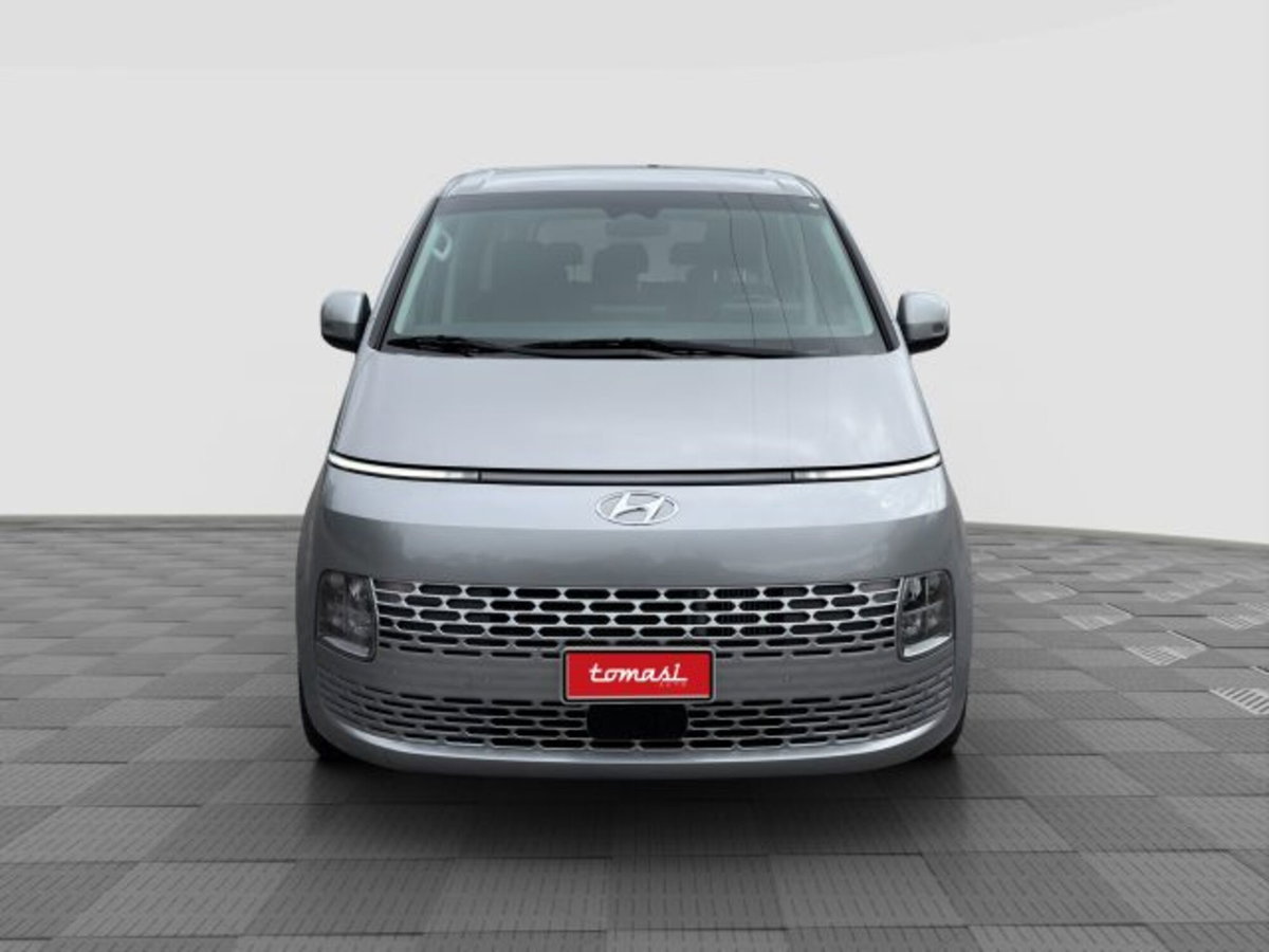 Hyundai Staria 2.2 2wd auto (8)