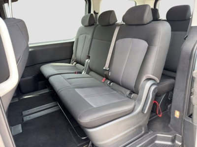 Hyundai Staria 2.2 2wd auto (11)