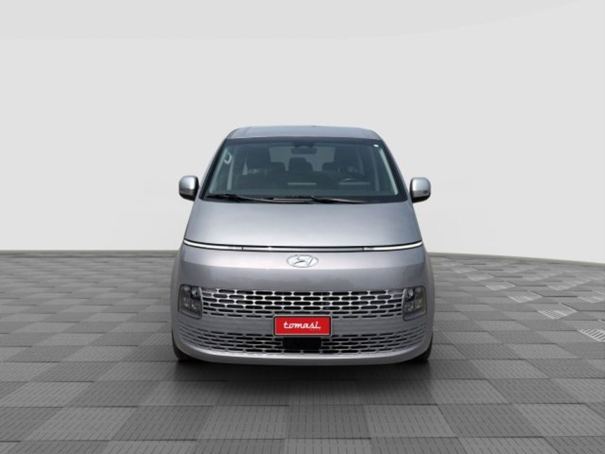 Hyundai Staria 2.2 2wd auto (8)