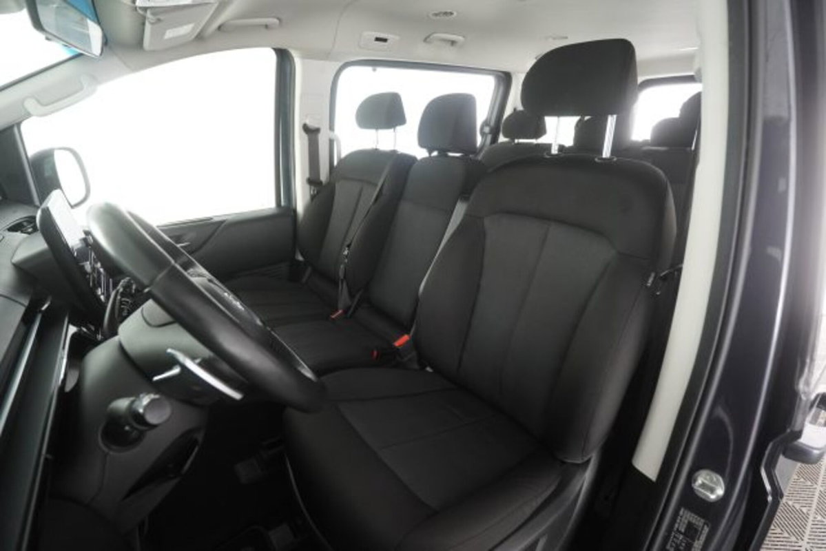 Hyundai Staria 2.2 2wd auto (10)