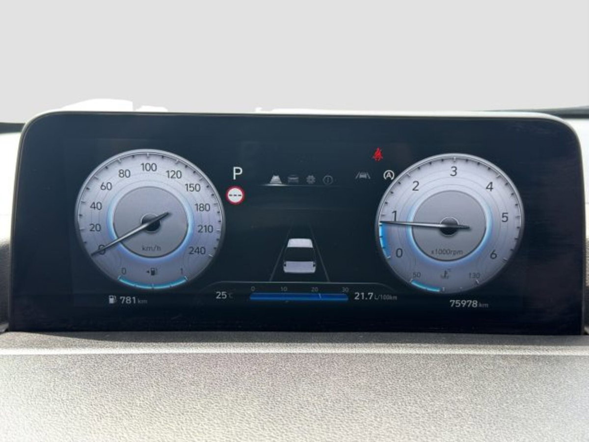 Hyundai Staria 2.2 2wd auto (16)