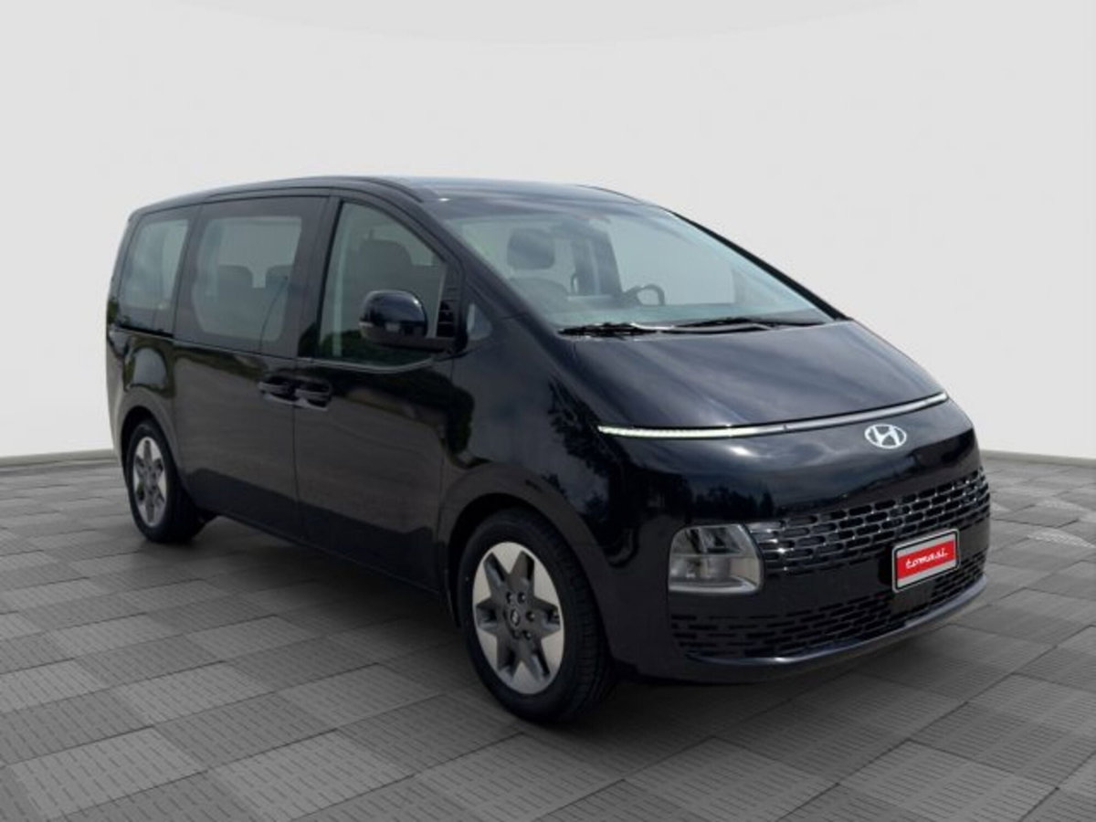 Hyundai Staria 2.2 2wd auto (7)
