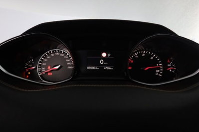 Peugeot 308 BlueHDi 130 S&S EAT8 GT Line (7)