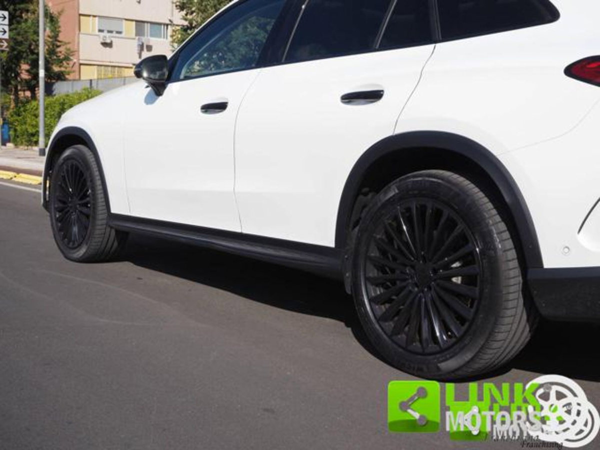 Mercedes-Benz GLC SUV 300 d AMG Line Premium Plus 4matic auto (10)