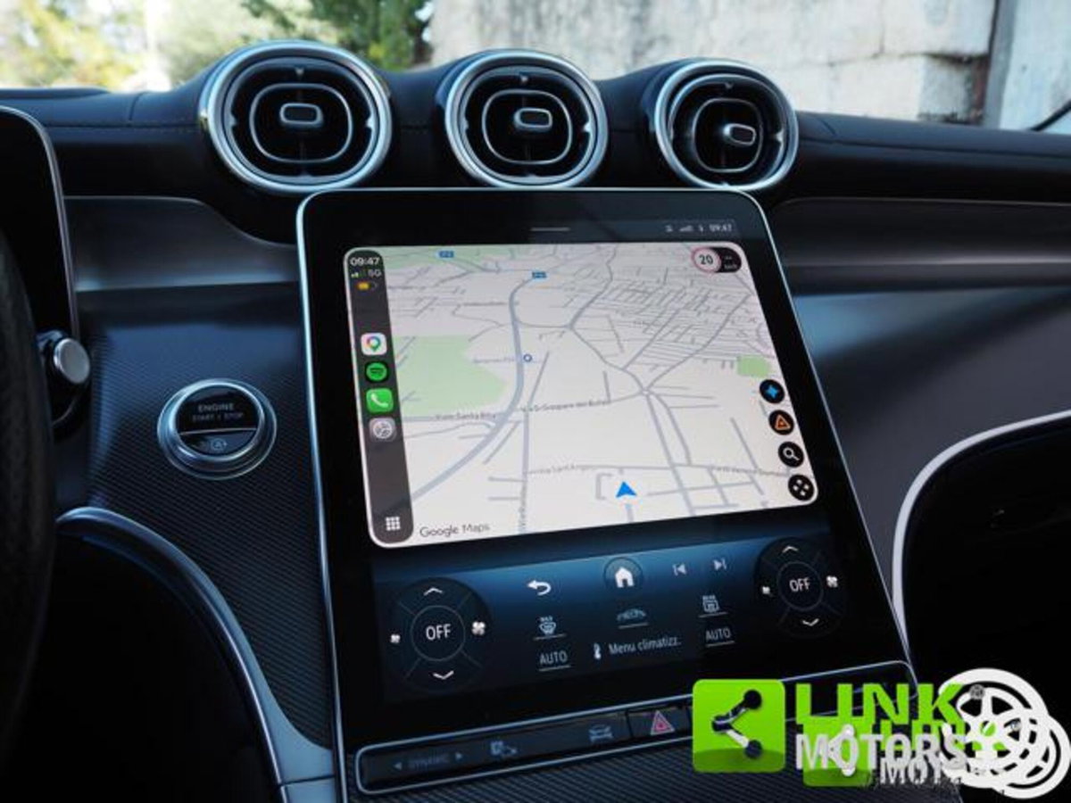 Mercedes-Benz GLC SUV 300 d AMG Line Premium Plus 4matic auto (14)