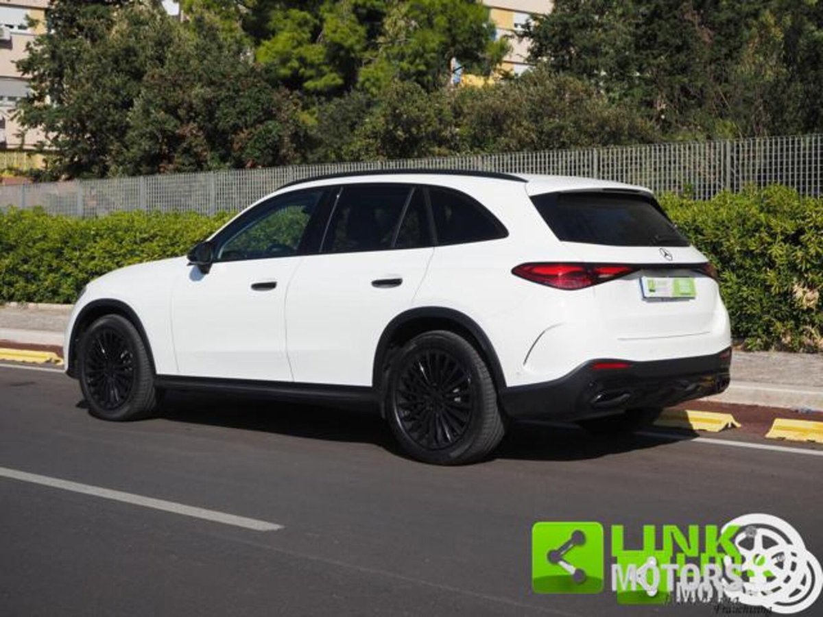 Mercedes-Benz GLC SUV 300 d AMG Line Premium Plus 4matic auto (17)