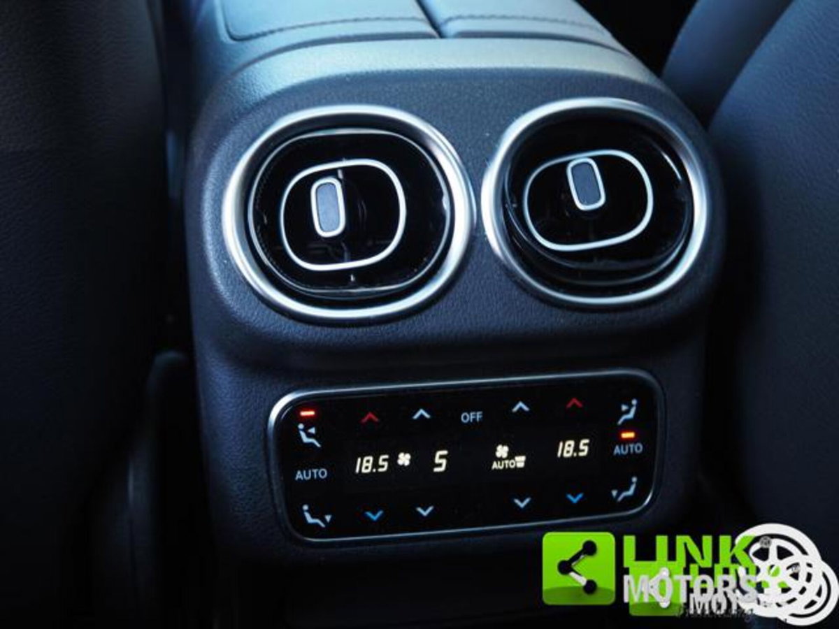 Mercedes-Benz GLC SUV 300 d AMG Line Premium Plus 4matic auto (20)