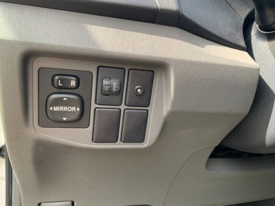 Toyota Prius 1.8 Executive (17)