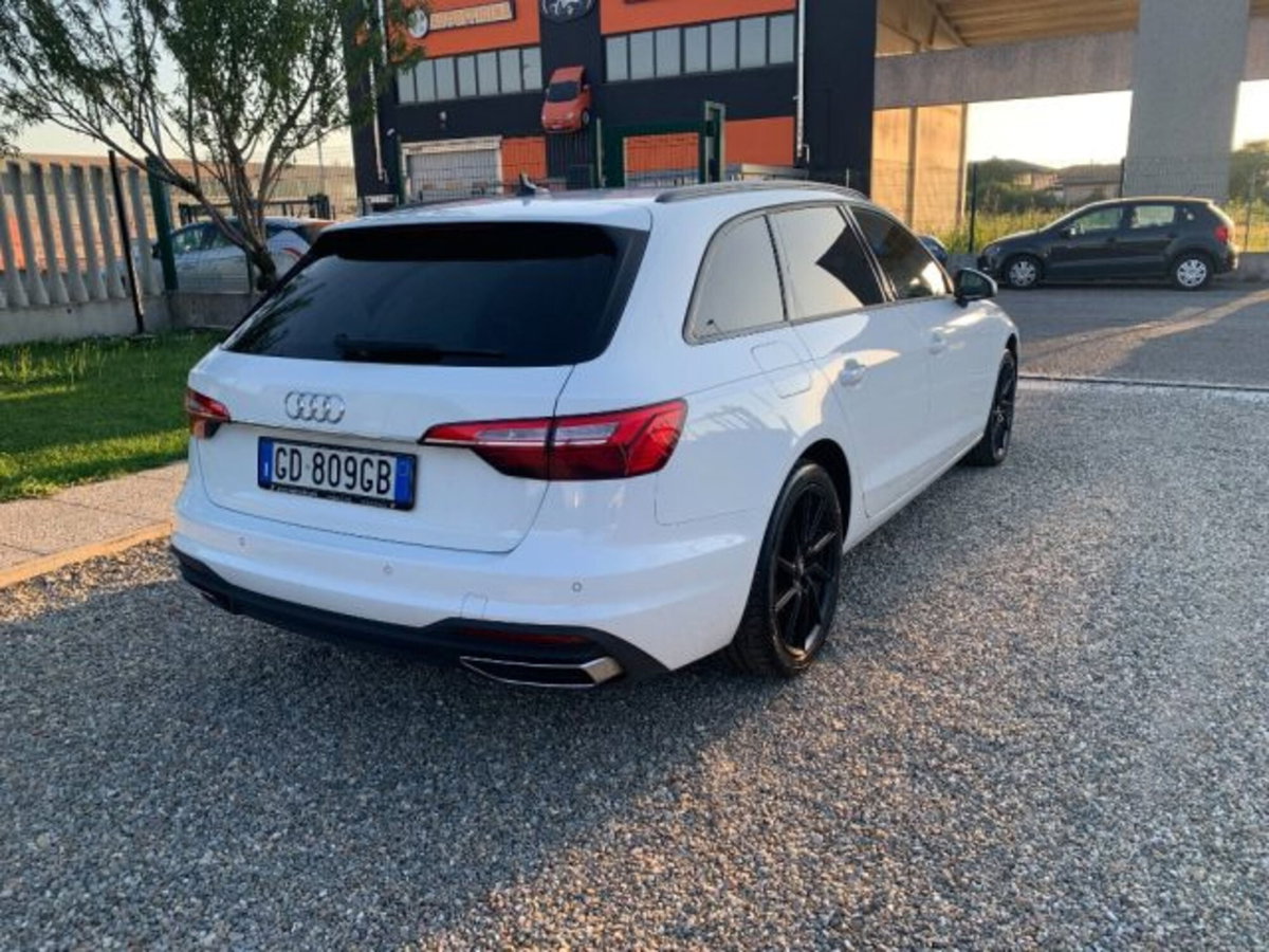 Audi A4 35 TDI/163 CV S tronic Business Advanced (5)