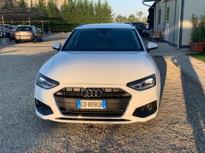 Audi A4 35 TDI/163 CV S tronic Business Advanced (8)