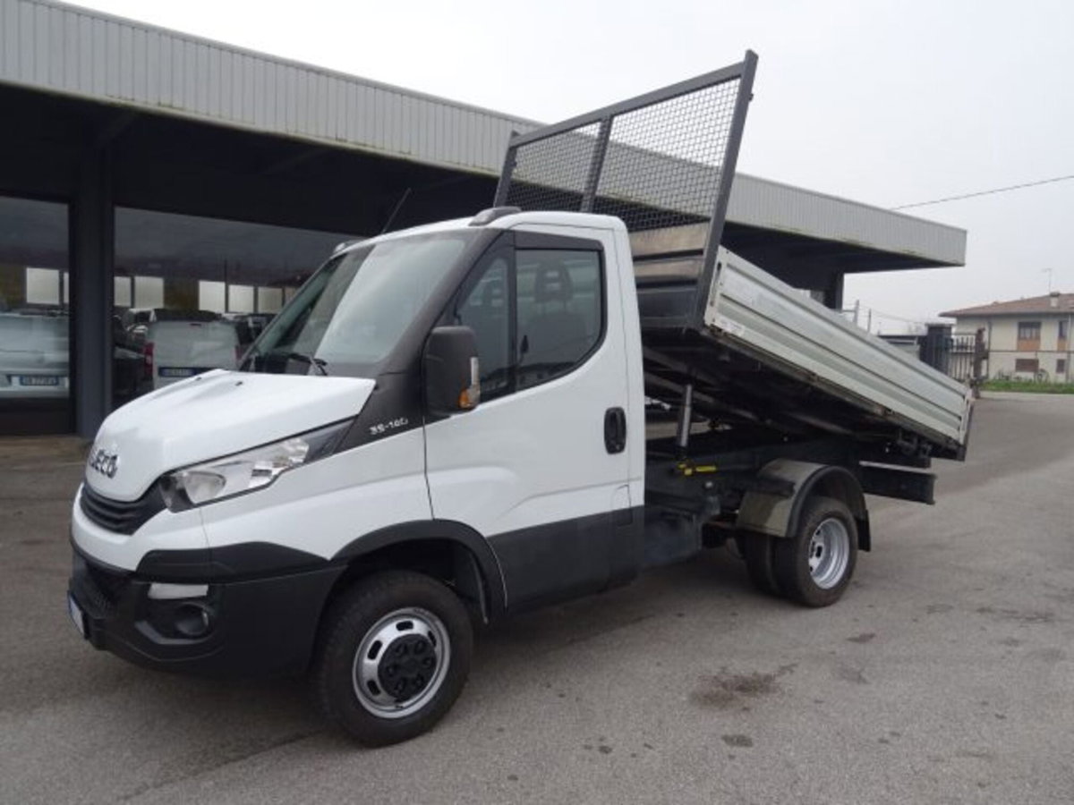 Iveco Daily Telaio 35C14H BTor 2.3 HPT PC-RG Cabinato (2)