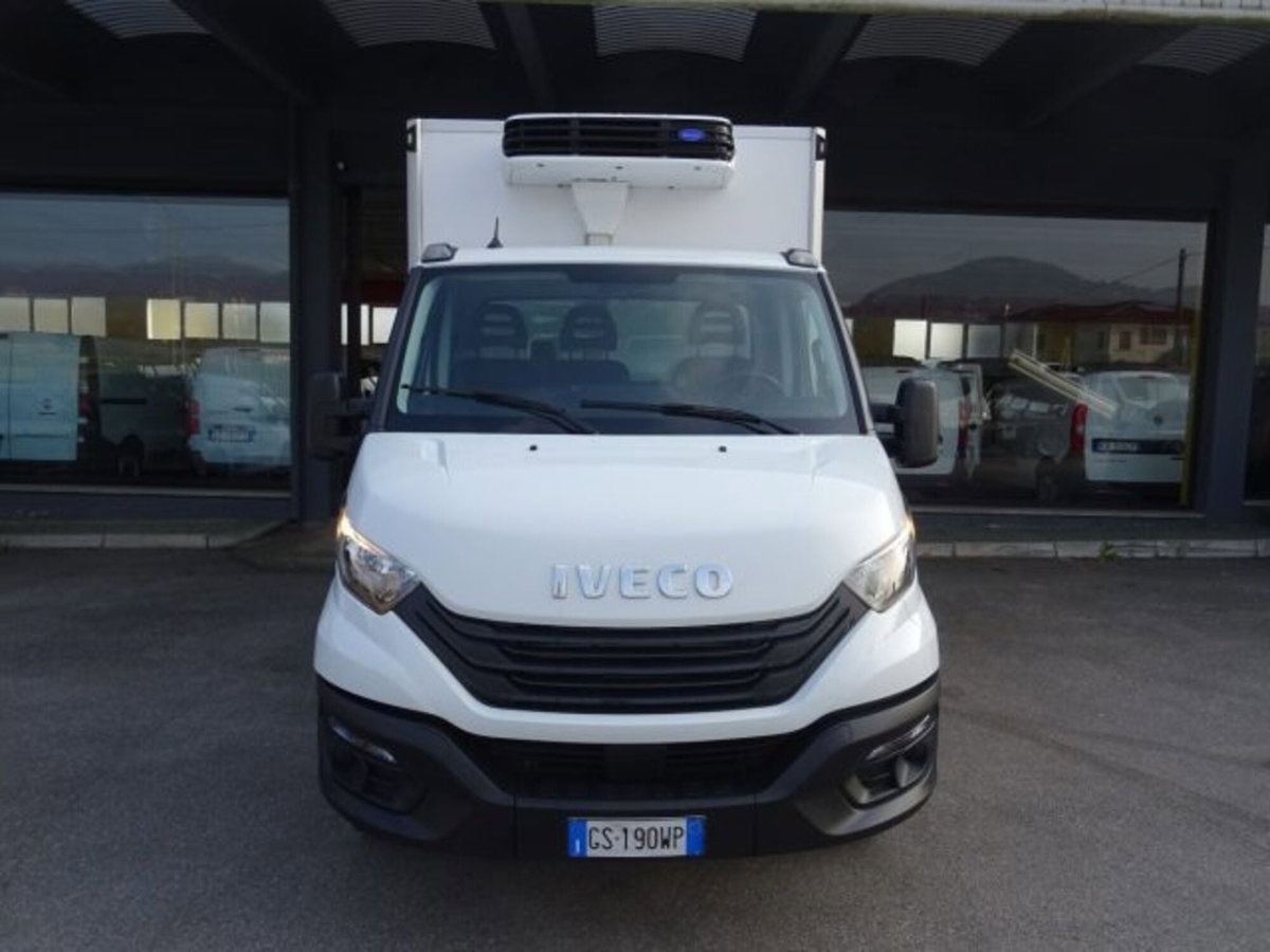 Iveco Daily Telaio 35C16H BTor 3.0 HPT PM-RG Cabinato (9)