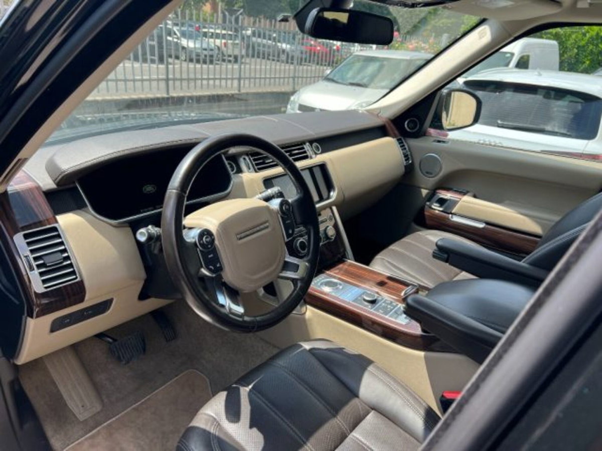 Land Rover Range Rover 3.0 TDV6 Vogue (4)