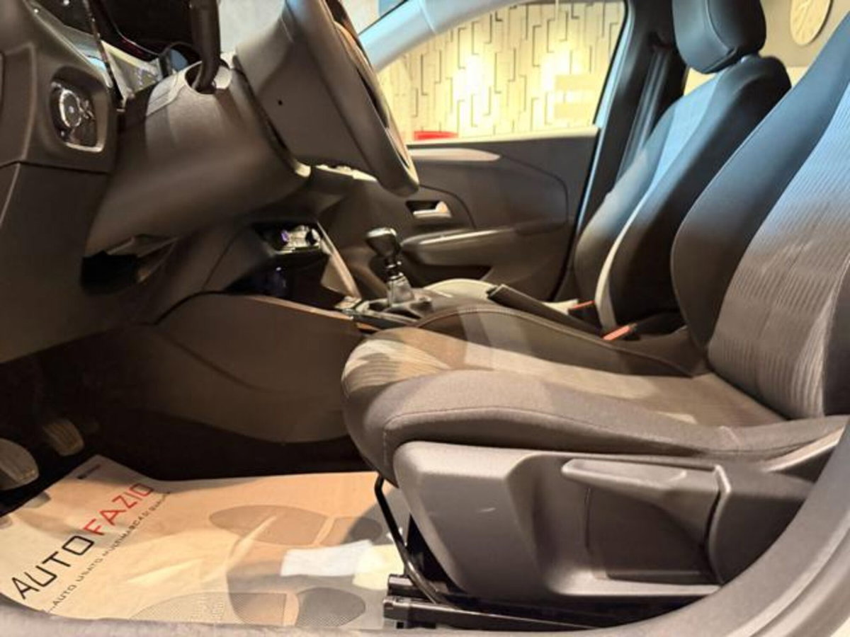 Opel Corsa 1.5 D 100 CV Edition (20)