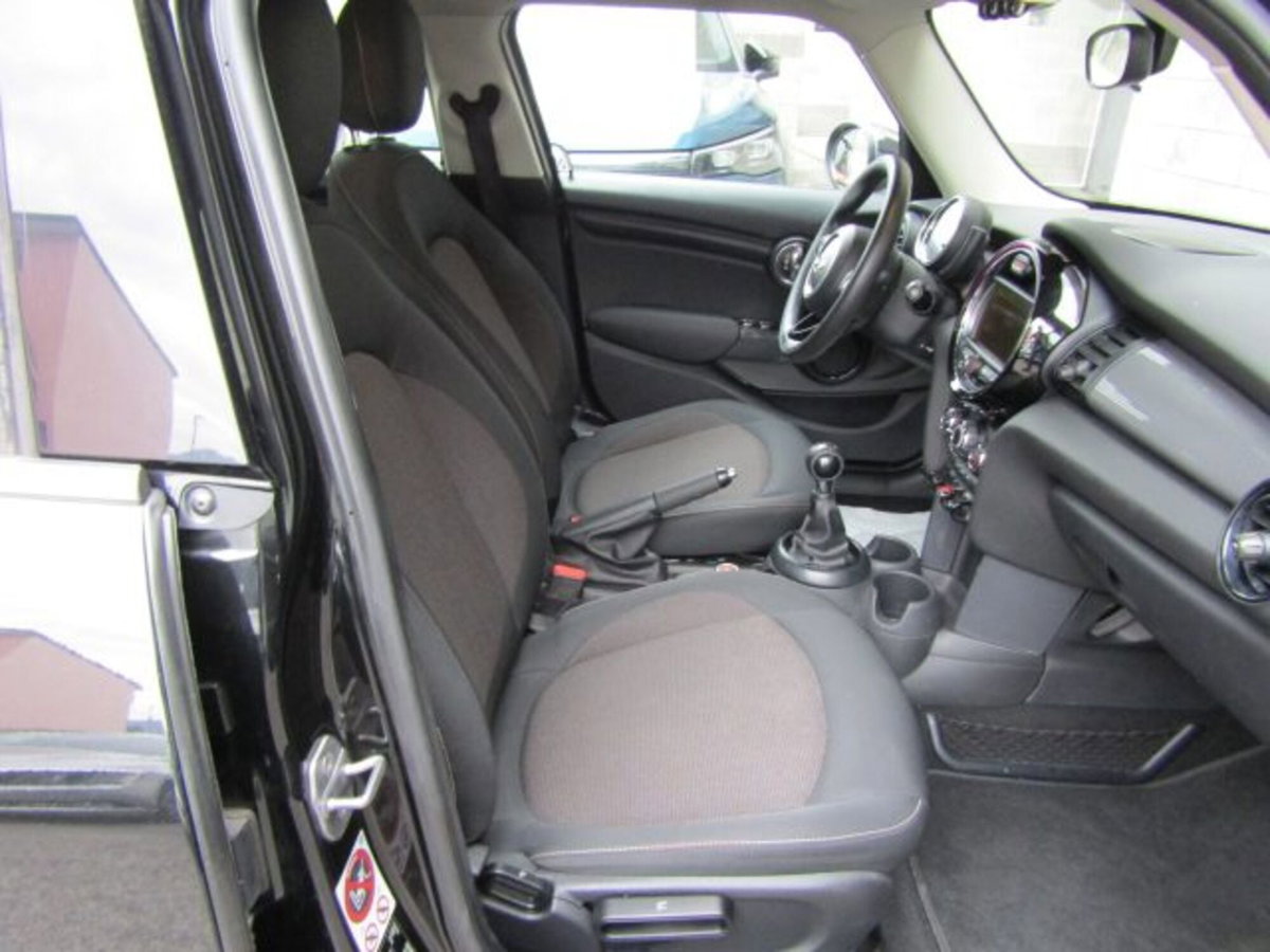 MINI Mini 1.5 One D Business 5 porte (13)