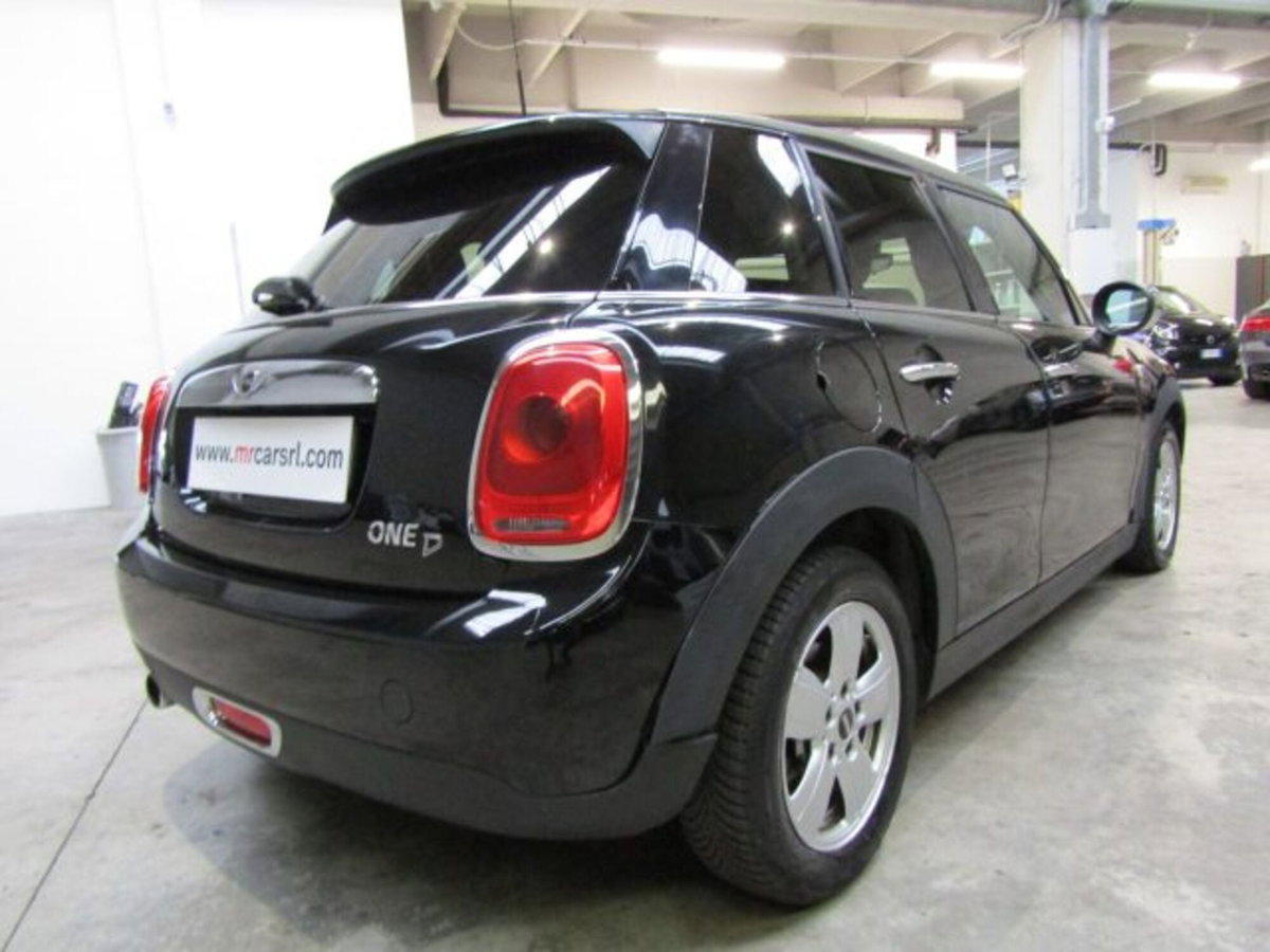 MINI Mini 1.5 One D Business 5 porte (4)