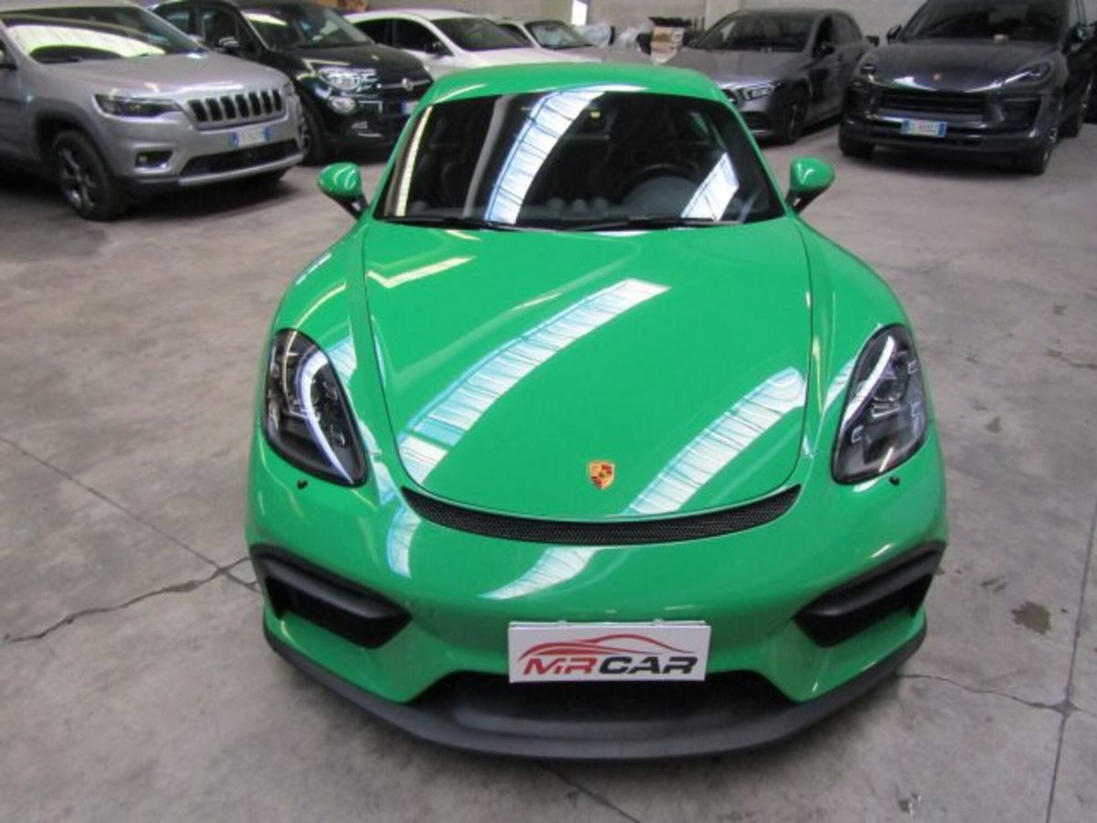 Porsche 718 Cayman  Cayman 4.0 GT4 (2)