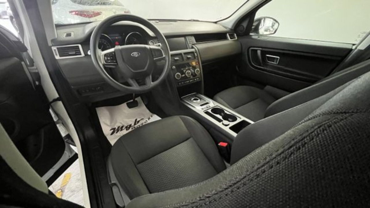 Land Rover Discovery Sport 2.0 TD4 150 CV Pure (7)