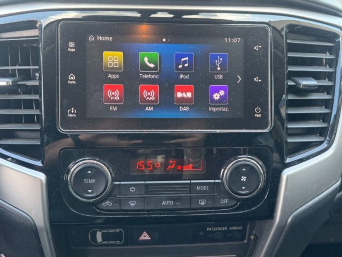 Mitsubishi L200 2.3 D Club Cab 4x4 Super Select Intense (15)
