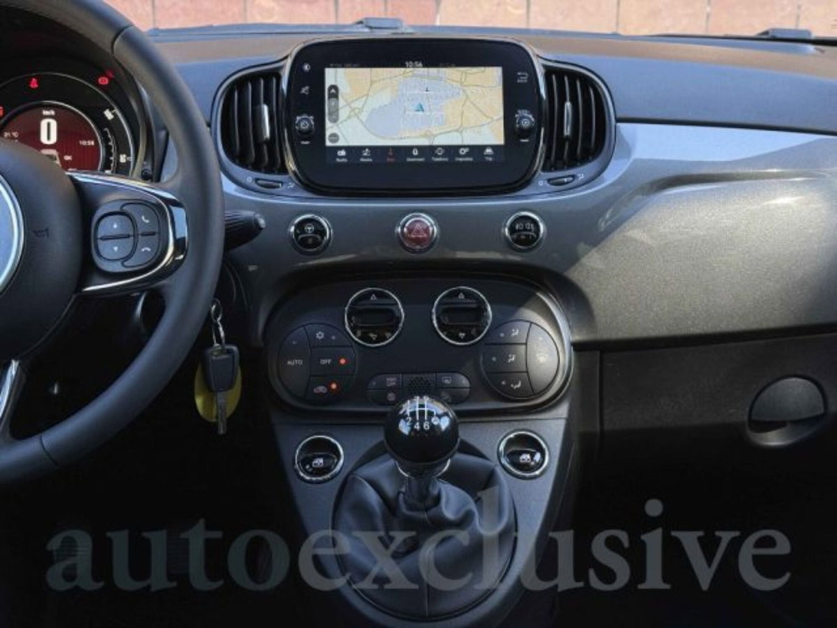 Fiat 500 1.0 Hybrid Club (8)