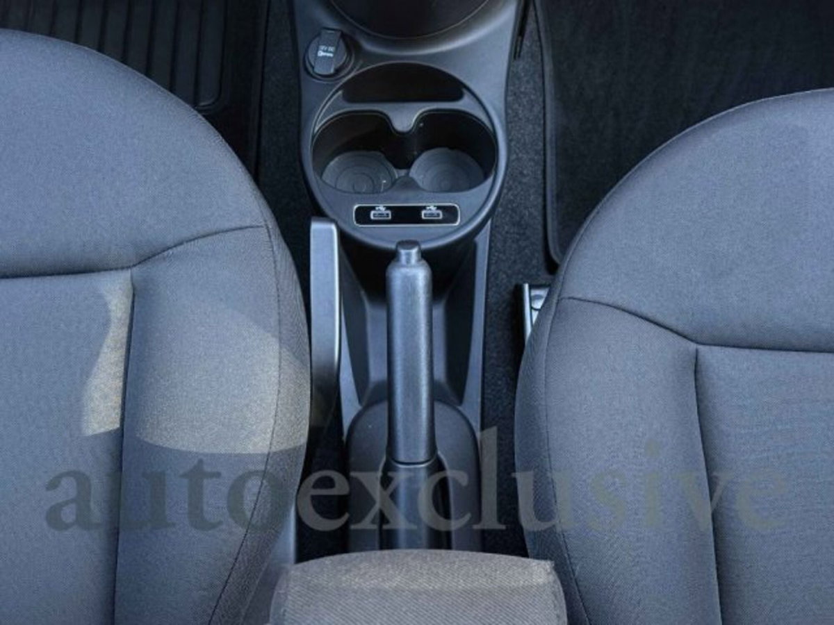 Fiat 500 1.0 Hybrid Club (9)