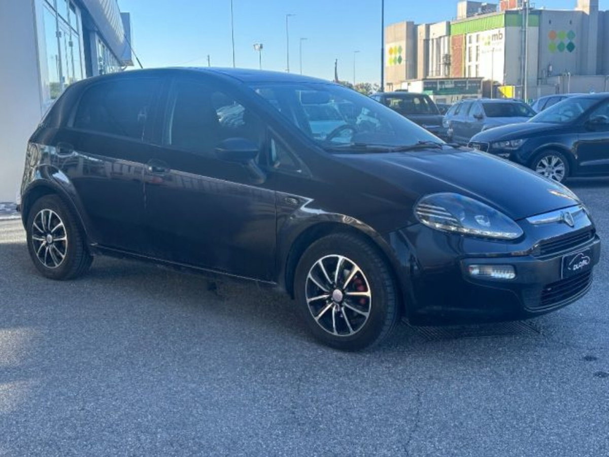 Fiat Punto Evo 1.4 5 porte Emotion GPL (2)