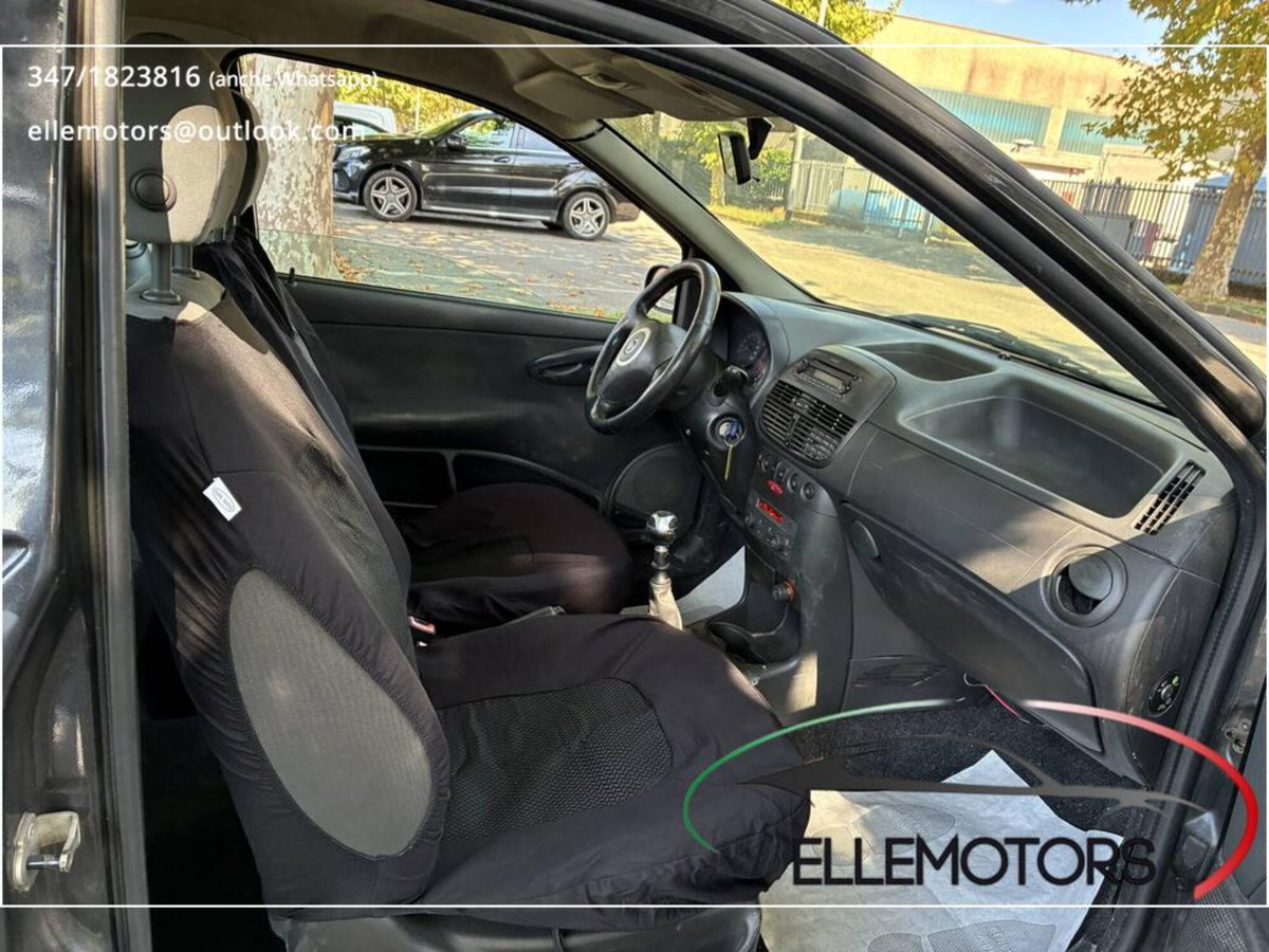 Fiat Punto 1.2 3 porte Speed (11)