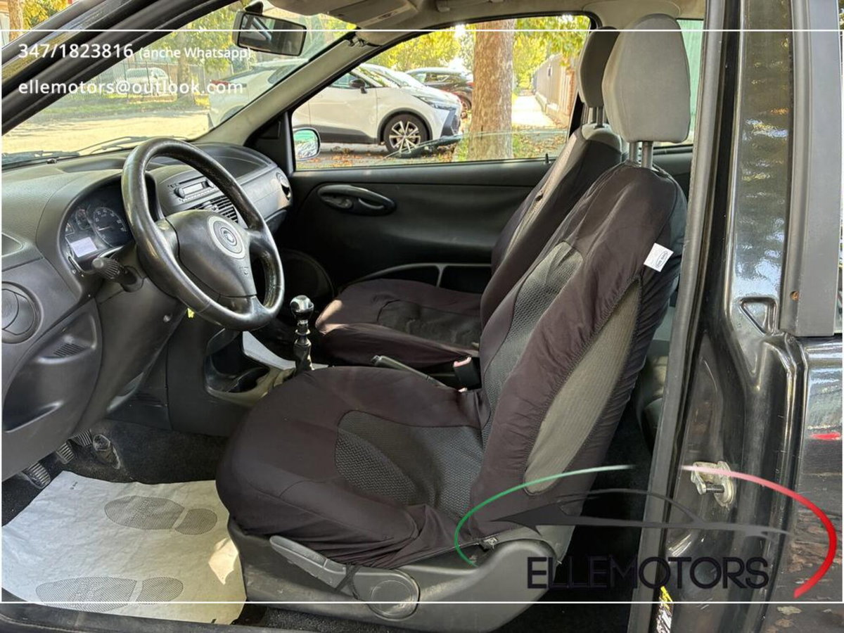 Fiat Punto 1.2 3 porte Speed (9)
