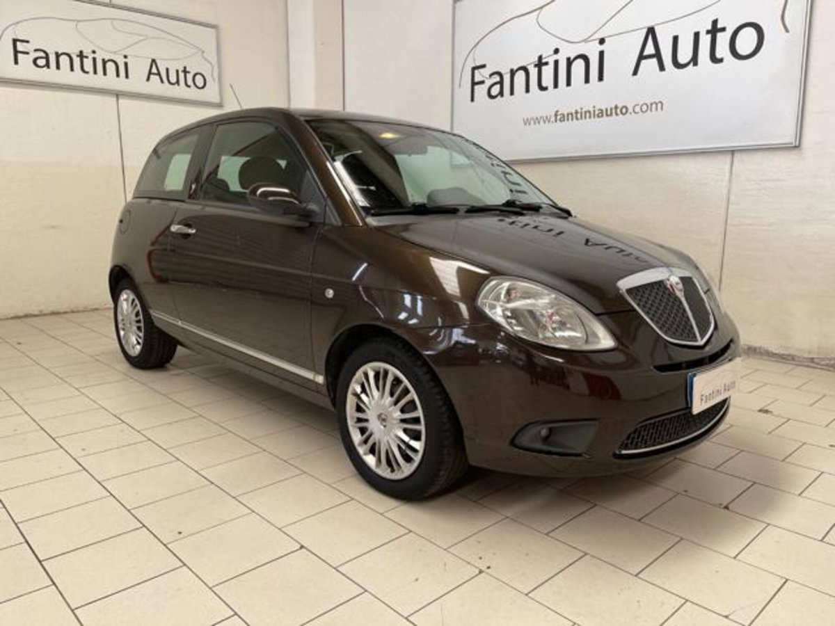 Lancia Ypsilon 1.2 New Oro