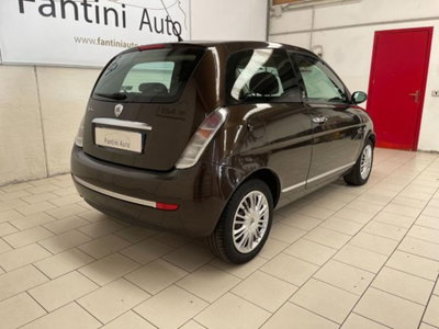 Lancia Ypsilon 1.2 New Oro (3)