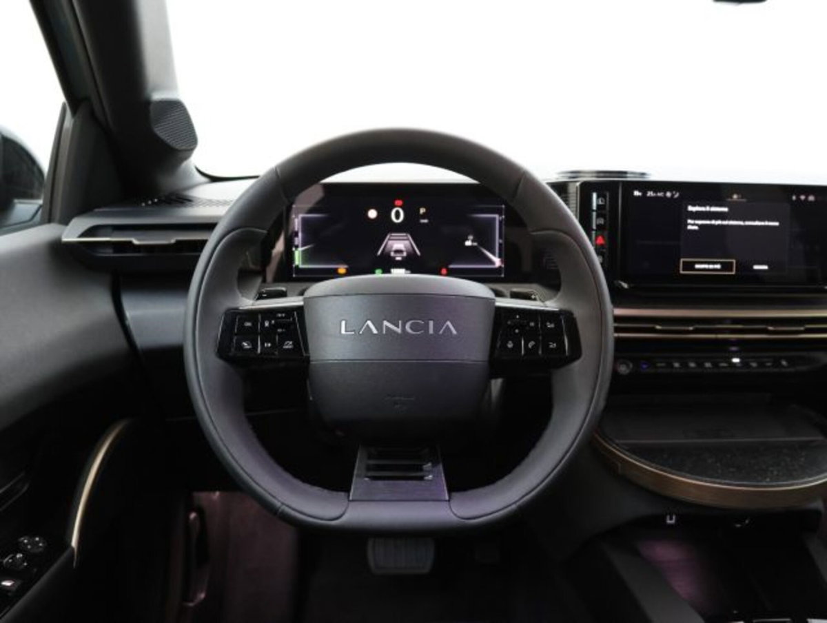 Lancia Ypsilon 1.2 LX 100cv (14)