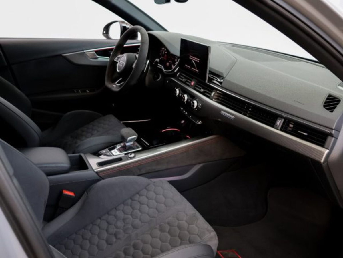 Audi RS 4 Avant 4 (12)