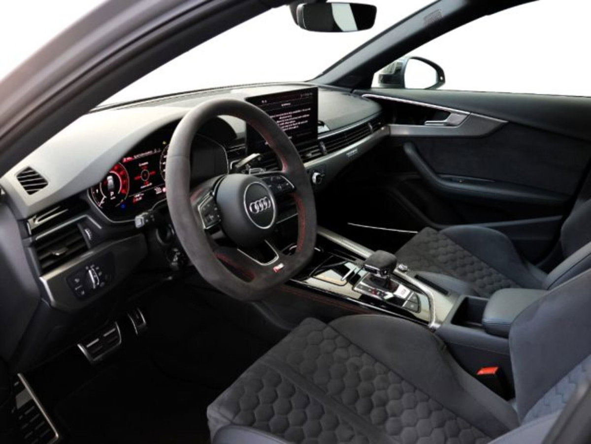 Audi RS 4 Avant 4 (9)