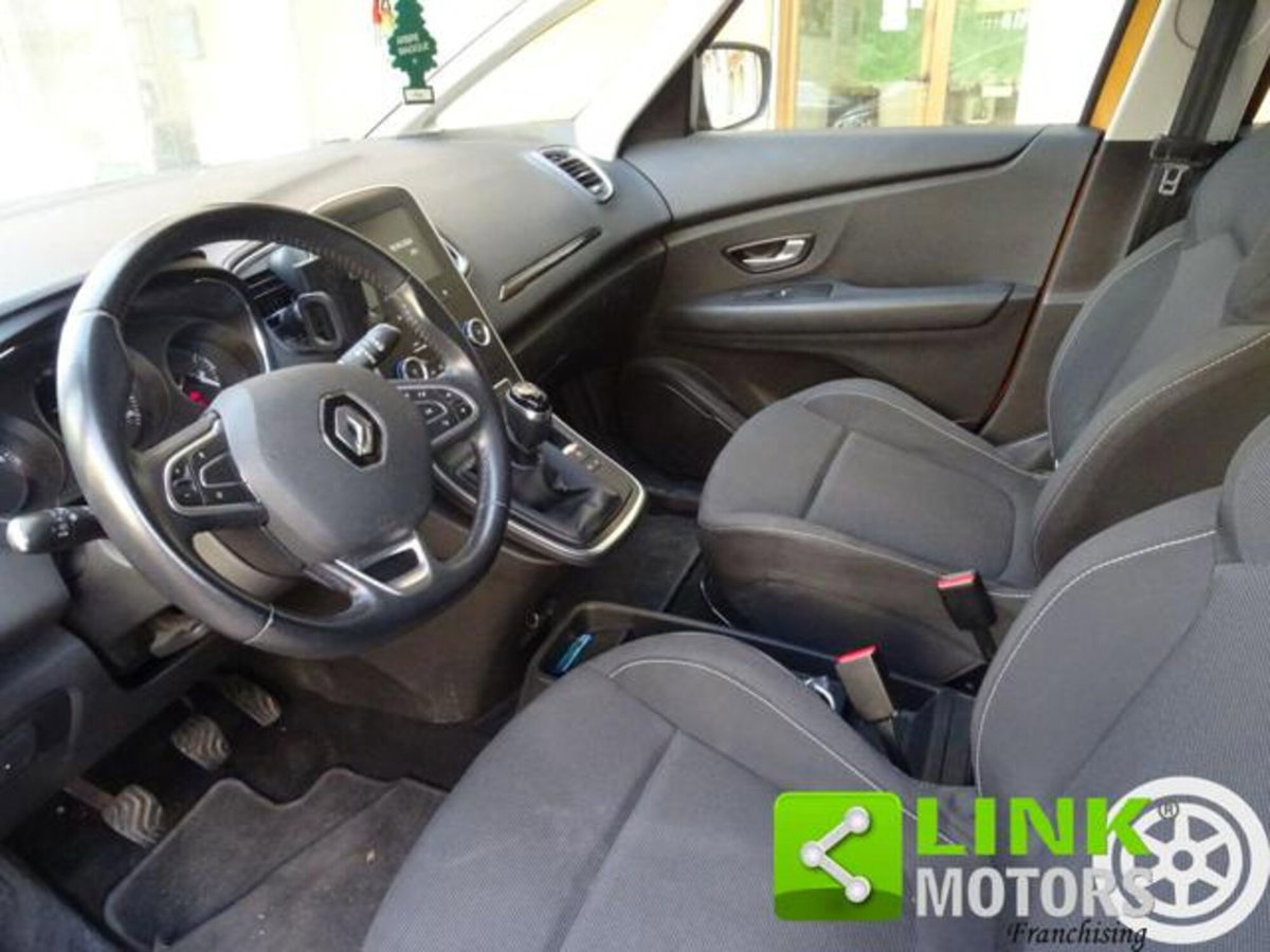 Renault Scenic E-Tech Electric 1.9 dCi Confort Dynamique (11)