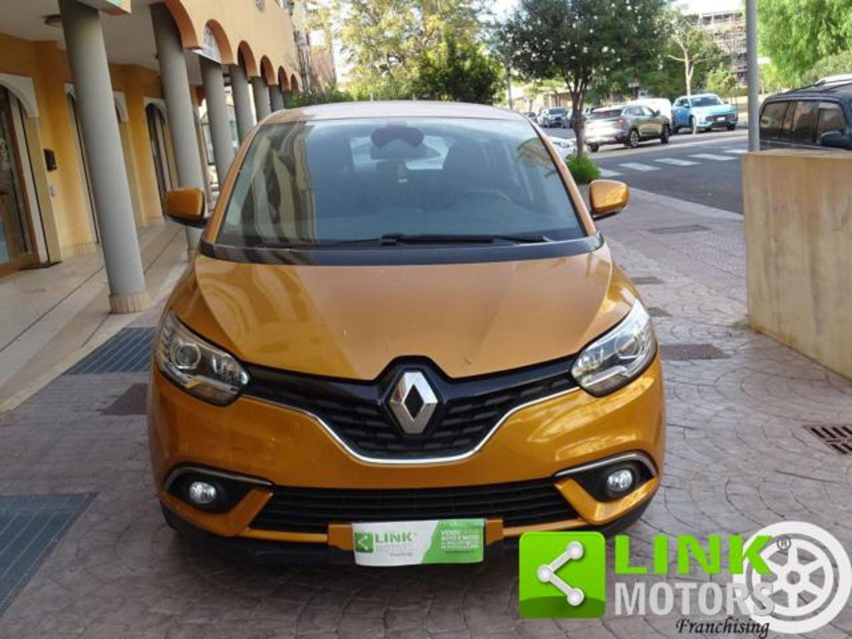Renault Scenic E-Tech Electric 1.9 dCi Confort Dynamique (2)
