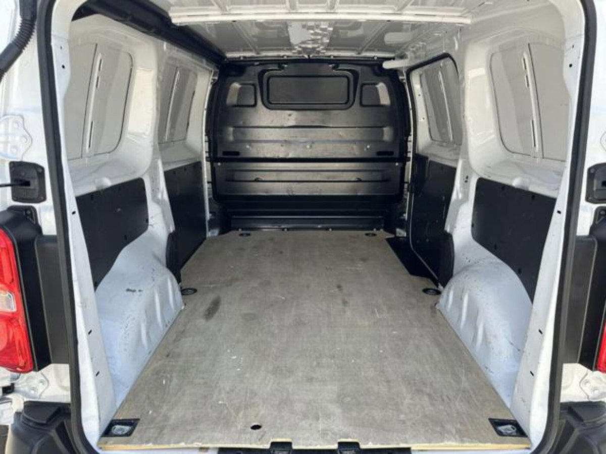 Fiat Scudo Furgone ce 1.5 bluehdi 120cv L1H1 Business (12)