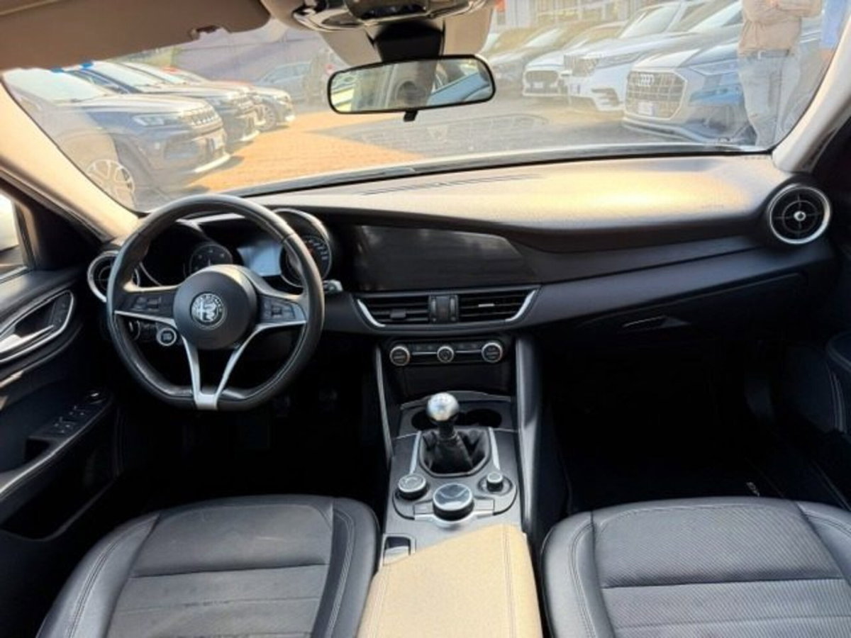 Alfa Romeo Giulia 2.2 Turbodiesel 150 CV AT8 Super (11)