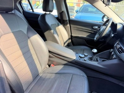 Alfa Romeo Giulia 2.2 Turbodiesel 150 CV AT8 Super (12)