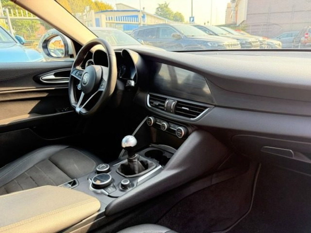 Alfa Romeo Giulia 2.2 Turbodiesel 150 CV AT8 Super (13)