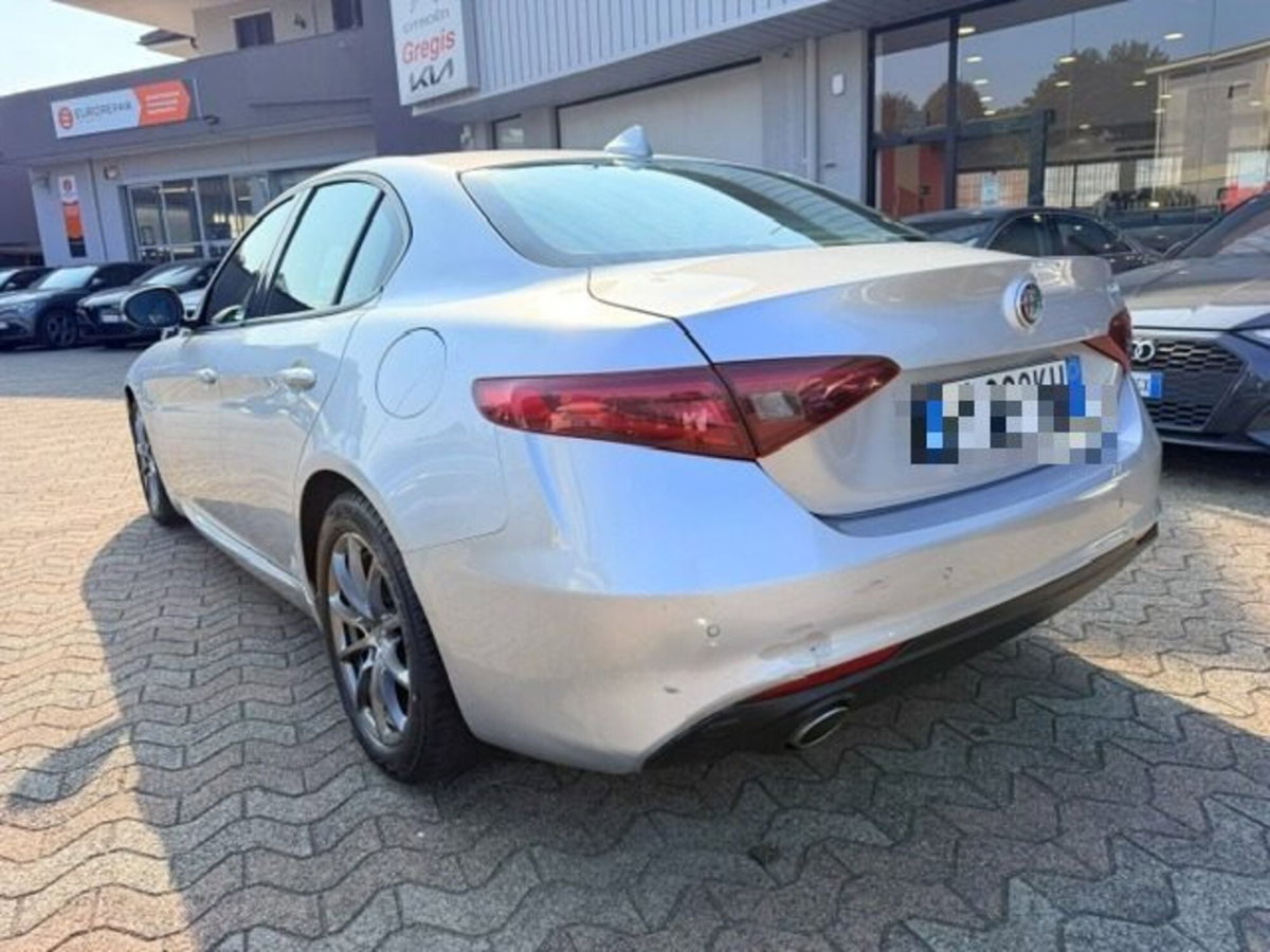 Alfa Romeo Giulia 2.2 Turbodiesel 150 CV AT8 Super (6)