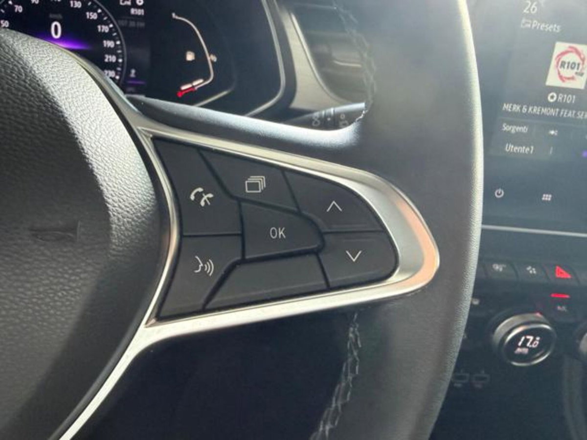 Renault Captur TCe 100 CV GPL FAP Intens (4)