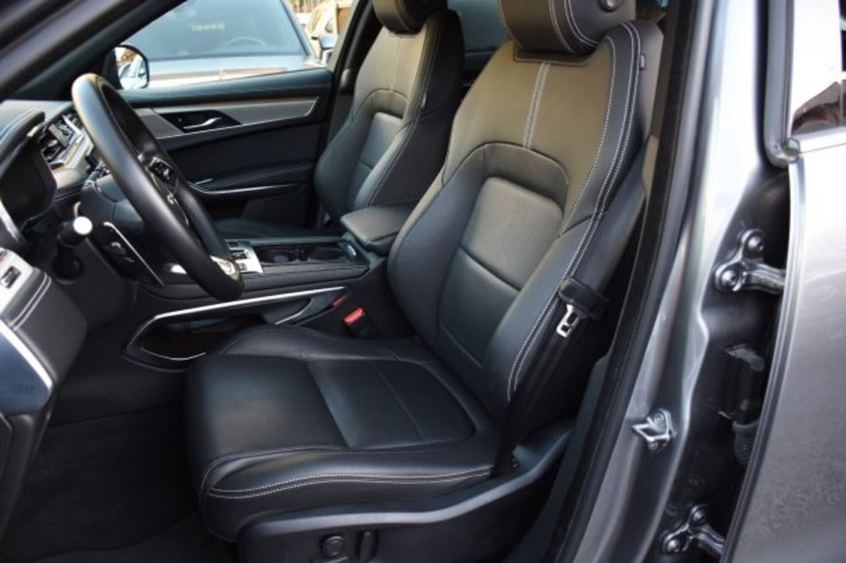 Jaguar F-Pace 2.0 D 163 CV AWD aut. R-Dynamic S (6)