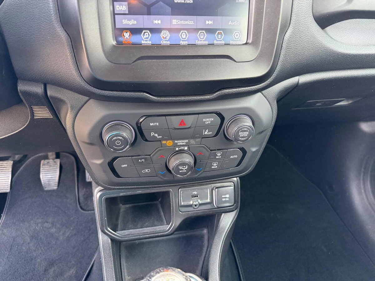 Jeep Renegade 1.6 Mjt 130 CV Limited (15)