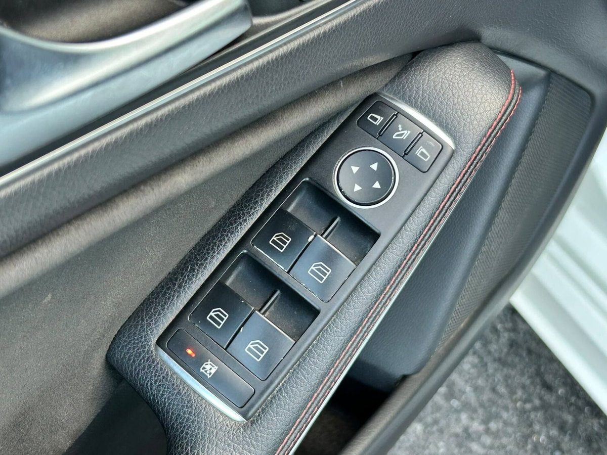 Mercedes-Benz Classe A 180 d Automatic Premium (11)