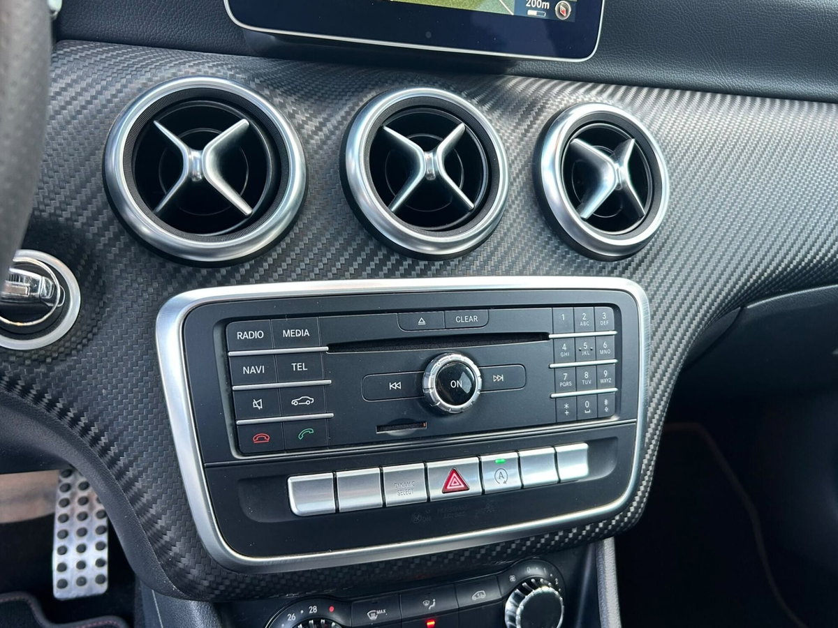 Mercedes-Benz Classe A 180 d Automatic Premium (13)