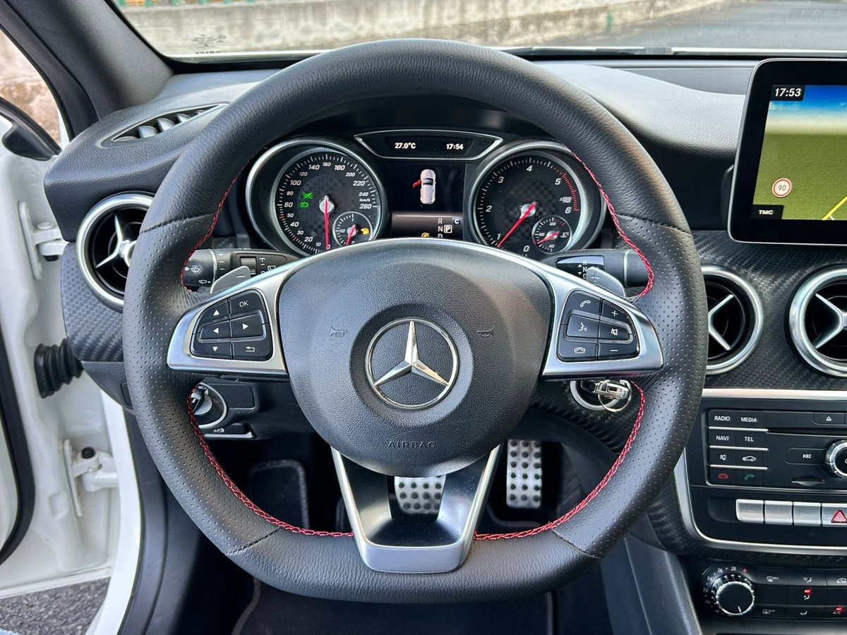 Mercedes-Benz Classe A 180 d Automatic Premium (14)