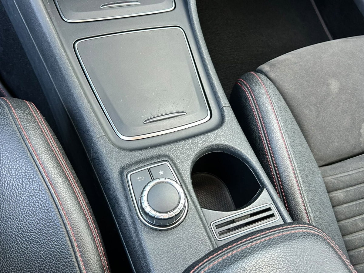 Mercedes-Benz Classe A 180 d Automatic Premium (20)