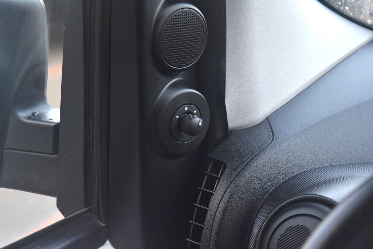 Fiat Fiorino Furgone cargo 1.3 mjt 95cv SX (13)
