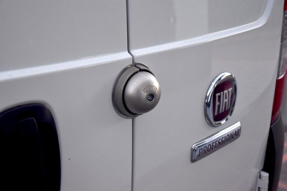 Fiat Fiorino Furgone cargo 1.3 mjt 95cv SX (18)
