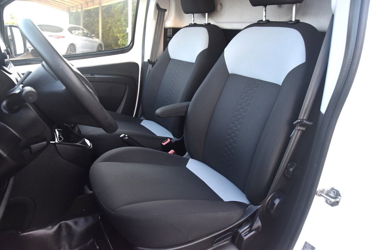 Fiat Fiorino Furgone cargo 1.3 mjt 95cv SX (7)